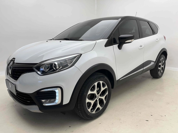 Foto do veículo RENAULT CAPTUR 1.6 16V SCE FLEX INTENSE X-TRONIC 2019/2020 64.837 KM R$ 80.900,00