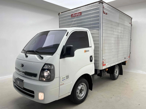 Foto do veículo KIA BONGO 2.5 K788 4X2 CS TURBO DIESEL 2P MANUAL 2015/2016 85.489 KM R$ 101.900,00