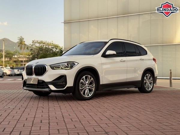 Foto do veículo BMW X1 2.0 16V TURBO ACTIVEFLEX SDRIVE20I 4P AUTOMÁTICO 2019/2020 46.467 KM R$ 183.900,00