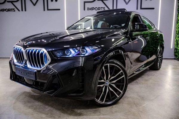 Foto do veículo BMW X6 3.0 TWINPOWER GASOLINA XDRIVE40I M SPORT AUTOMÁTICO 2025/2025 0 KM R$ 869.900,00
