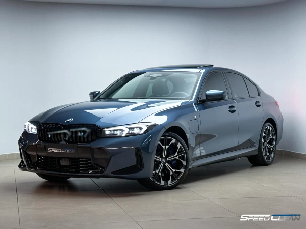 Foto do veículo BMW 330e 2.0 16V TURBO HÍBRIDO M SPORT AUTOMÁTICO 2025/2026 387 KM R$ 419.900,00