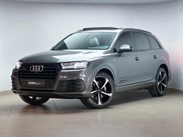Foto do veículo AUDI Q7 3.0 TFSI V6 24V GASOLINA PERFORMANCE TIPTRONIC 2018/2019 49.268 KM R$ 249.900,00