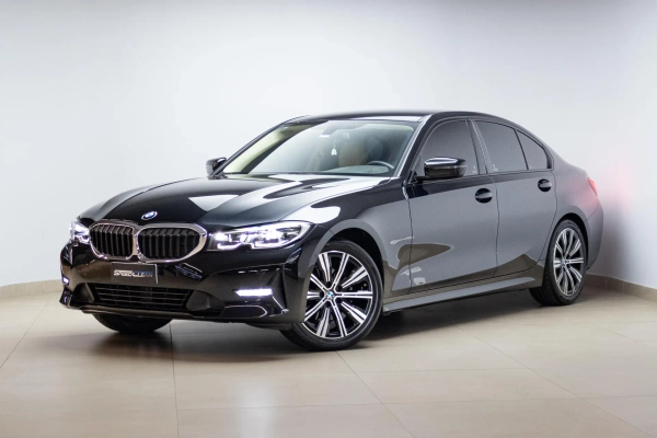 Foto do veículo BMW 320i 2.0 16V TURBO FLEX GP AUTOMÁTICO 2021/2022 15.396 KM R$ 194.900,00