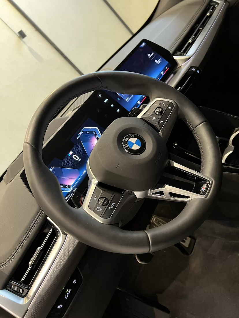 Foto do veículo BMW X1 2.0 16V TURBO GASOLINA SDRIVE20I M SPORT STEPTRONIC 2025 3.456 KM 331.900,00