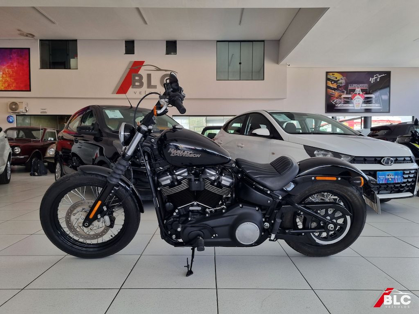 Foto do veículo HARLEY-DAVIDSON LINHA FX SOFTAIL BB 2019 5.287 KM 72.900,00
