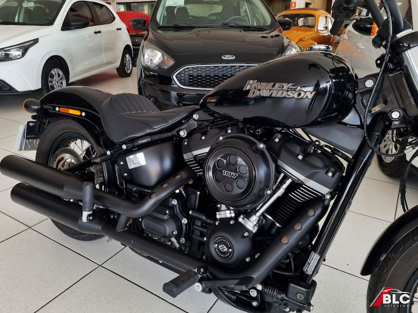 Foto do veículo HARLEY-DAVIDSON LINHA FX SOFTAIL BB 2019 5.287 KM 72.900,00