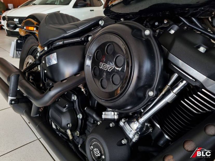 Foto do veículo HARLEY-DAVIDSON LINHA FX SOFTAIL BB 2019 5.287 KM 72.900,00