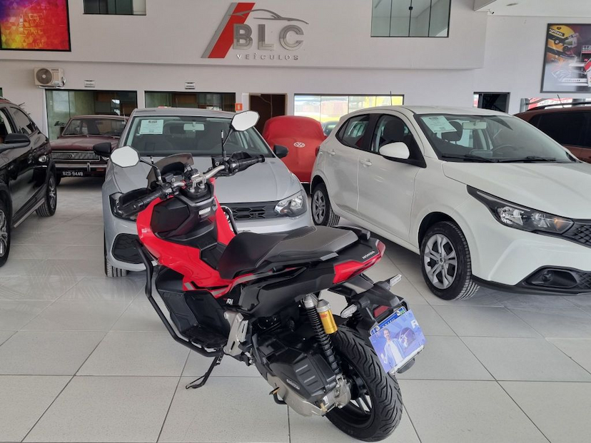 Foto do veículo HONDA ADV 149 2022 13.776 KM 22.900,00