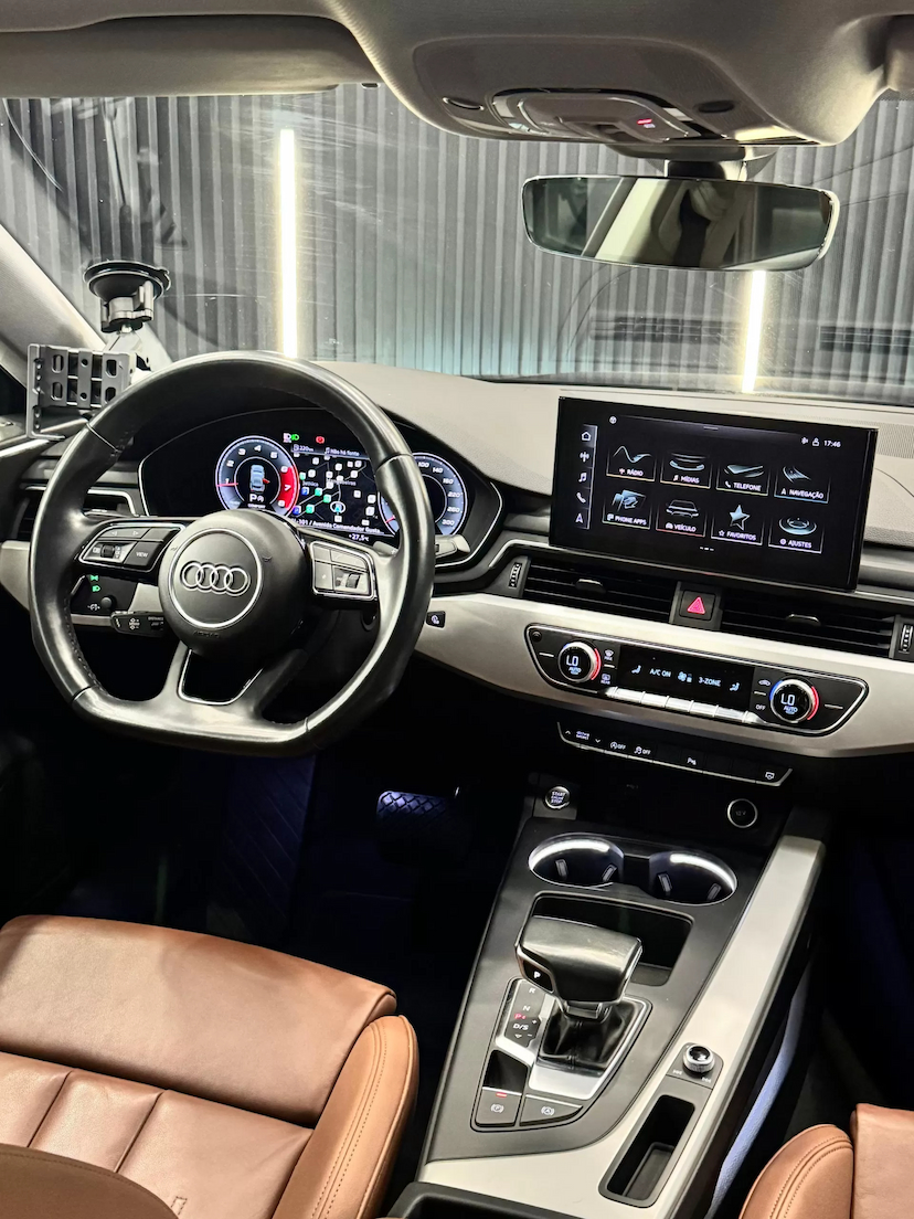 Foto do veículo AUDI A5 2.0 TFSI GASOLINA SPORTBACK PRESTIGE PLUS S TRONIC 2021 29.000 KM 204.990,00