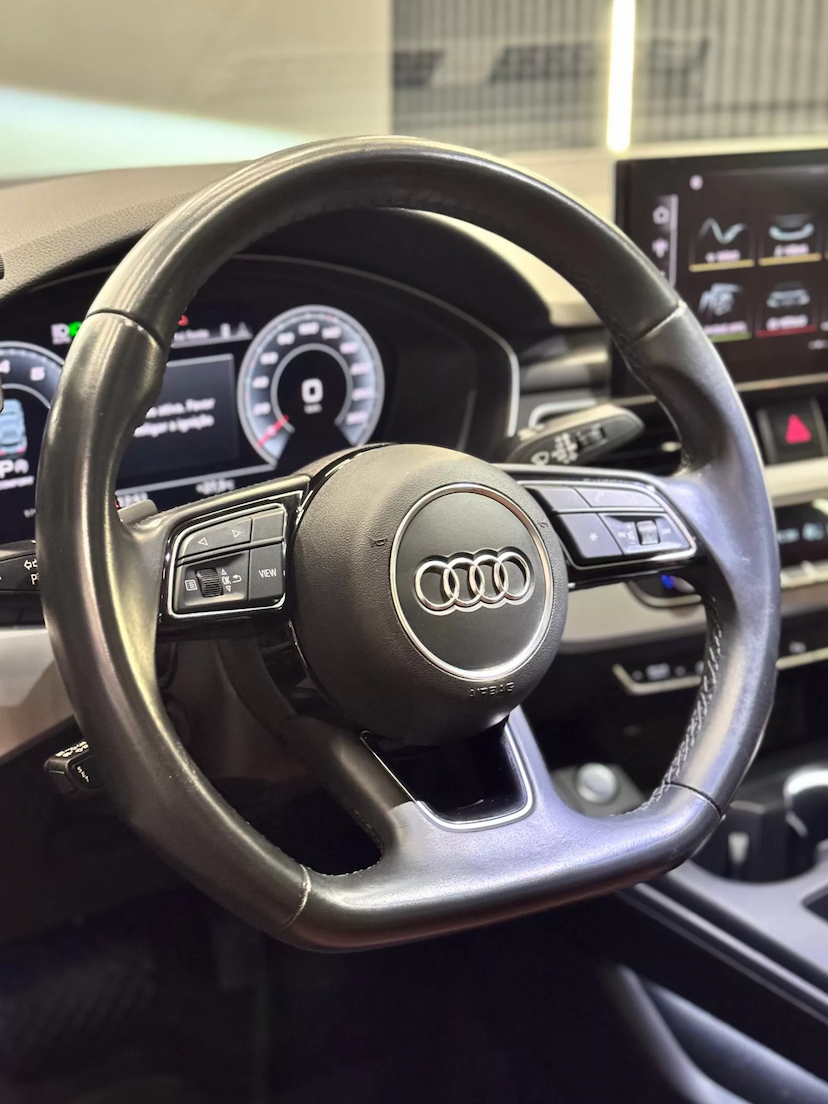 Foto do veículo AUDI A5 2.0 TFSI GASOLINA SPORTBACK PRESTIGE PLUS S TRONIC 2021 29.000 KM 204.990,00
