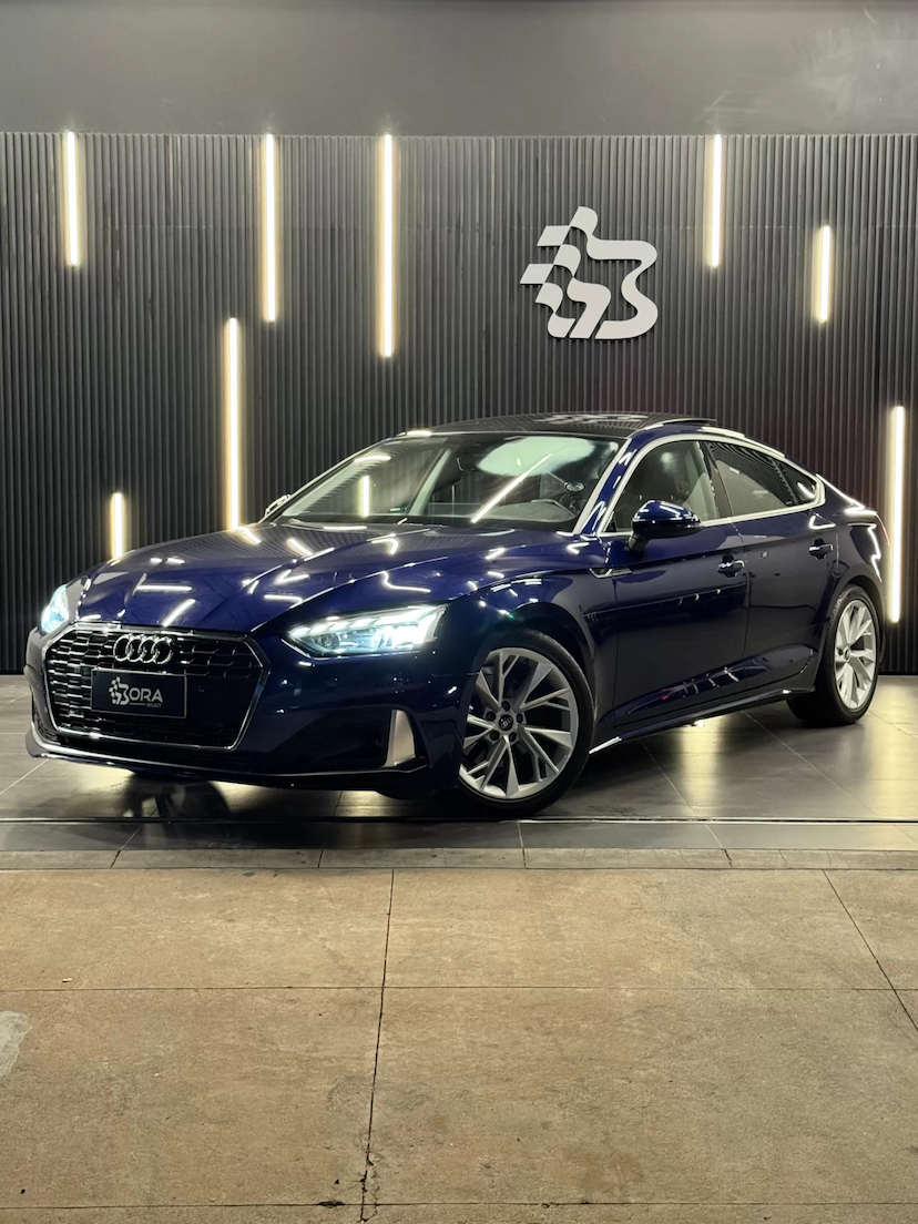 Foto do veículo AUDI A5 2.0 TFSI GASOLINA SPORTBACK PRESTIGE PLUS S TRONIC 2021 29.000 KM 204.990,00
