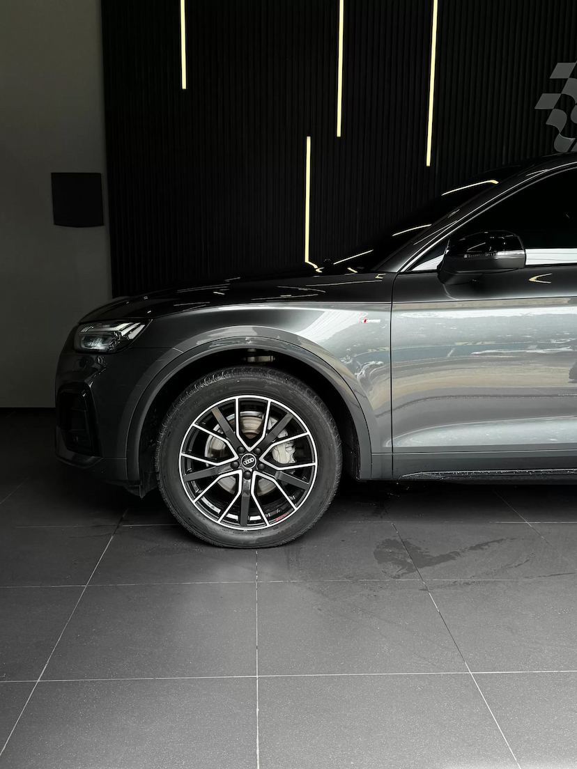 Foto do veículo AUDI Q5 2.0 45 TFSI GASOLINA SPORTBACK S LINE BLACK QUATTRO S TRONIC 2022 62.000 KM 270.990,00