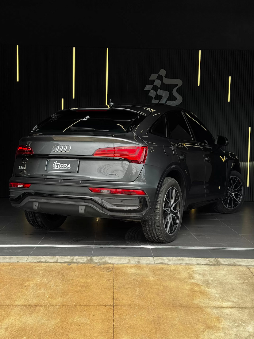 Foto do veículo AUDI Q5 2.0 45 TFSI GASOLINA SPORTBACK S LINE BLACK QUATTRO S TRONIC 2022 62.000 KM 270.990,00