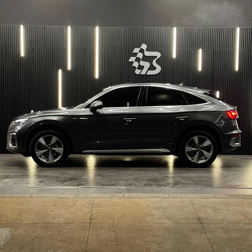 Foto do veículo AUDI Q5 2.0 55 TFSIE PHEV SPORTBACK PERFORMANCE QUATTRO S TRONIC 2023 18.000 KM 319.990,00