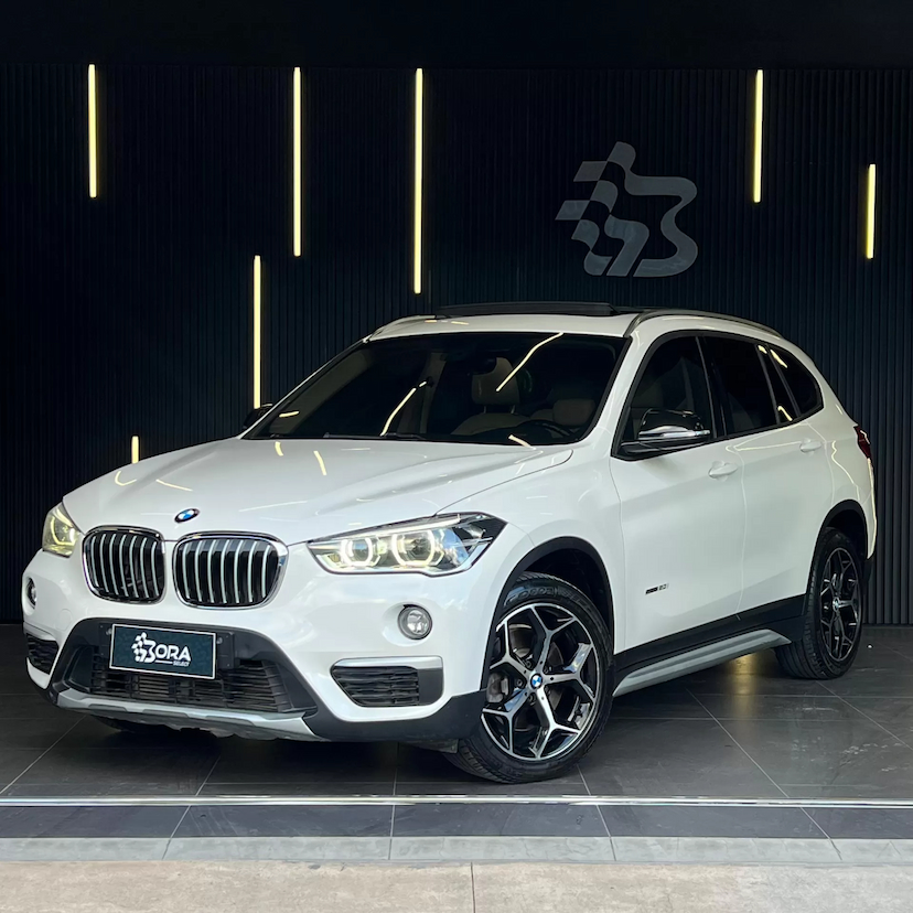 Foto do veículo BMW X1 2.0 16V TURBO ACTIVEFLEX SDRIVE20I 4P AUTOMÁTICO 2018 93.000 KM 117.990,00