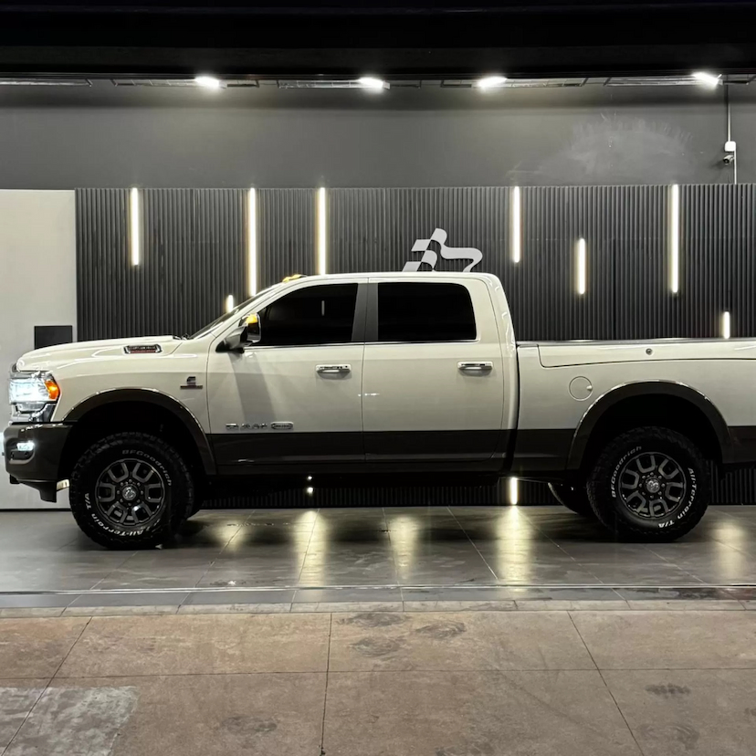 Foto do veículo RAM 3500 6.7 I6 TURBO DIESEL LIMITED LONGHORN CD 4X4  AUTOMÁTICO 2022 38.000 KM 409.990,00