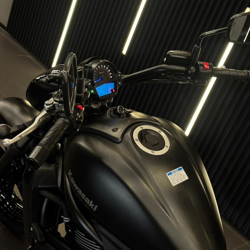 Foto do veículo KAWASAKI VULCAN 650 S ABS S 650 2022 22.000 KM 42.990,00
