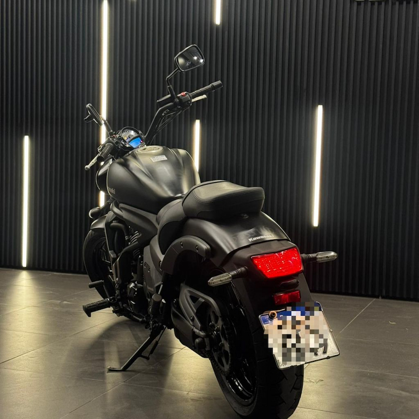 Foto do veículo KAWASAKI VULCAN 650 S ABS S 650 2022 22.000 KM 42.990,00