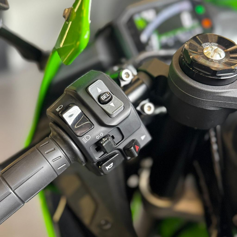 Foto do veículo KAWASAKI NINJA ZX-6R 636 ABS SE ZX-6R 2025 700 KM 74.990,00