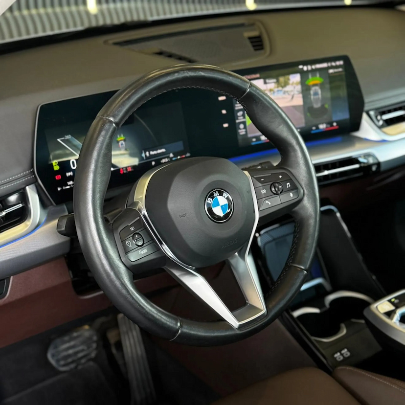Foto do veículo BMW X1 2.0 16V TURBO GASOLINA SDRIVE20I X-LINE STEPTRONIC 2023 27.000 KM 267.990,00