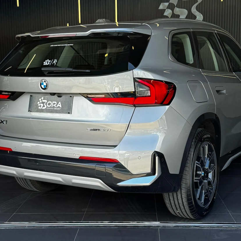 Foto do veículo BMW X1 2.0 16V TURBO GASOLINA SDRIVE20I X-LINE STEPTRONIC 2023 27.000 KM 267.990,00