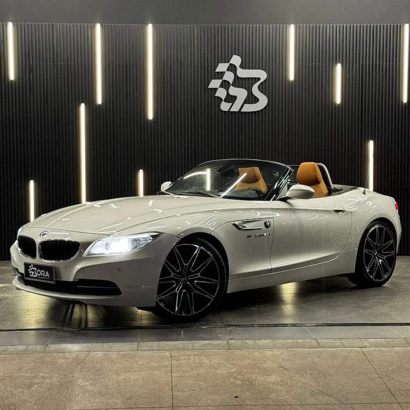Foto do veículo BMW Z4 2.0 16V TURBO GASOLINA SDRIVE20I AUTOMÁTICO 2015 42.000 KM 208.990,00