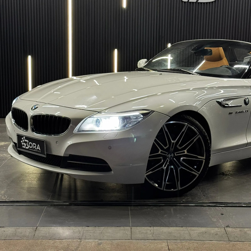 Foto do veículo BMW Z4 2.0 16V TURBO GASOLINA SDRIVE20I AUTOMÁTICO 2015 42.000 KM 208.990,00