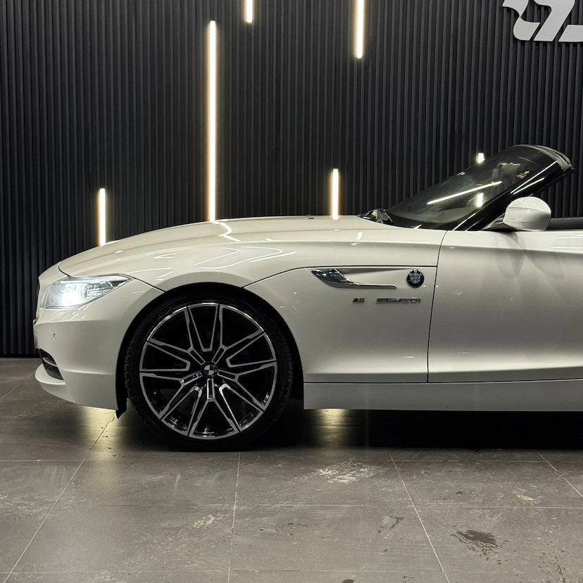 Foto do veículo BMW Z4 2.0 16V TURBO GASOLINA SDRIVE20I AUTOMÁTICO 2015 42.000 KM 208.990,00
