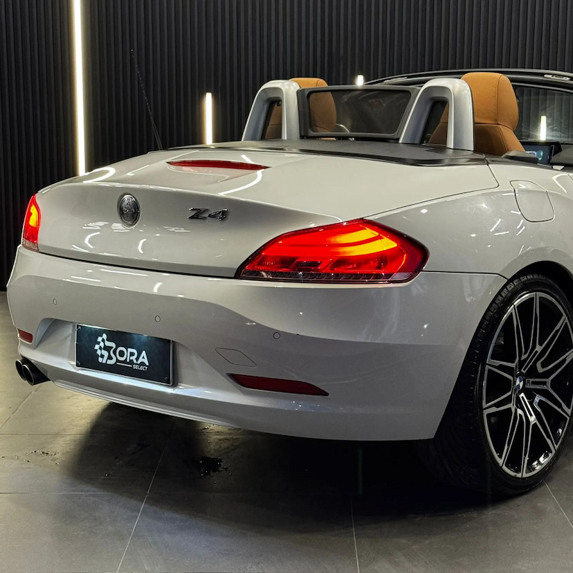 Foto do veículo BMW Z4 2.0 16V TURBO GASOLINA SDRIVE20I AUTOMÁTICO 2015 42.000 KM 208.990,00