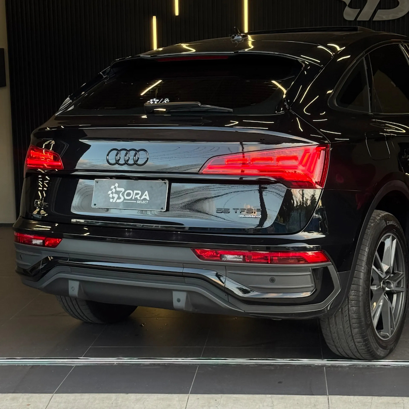 Foto do veículo AUDI Q5 2.0 55 TFSIE PHEV SPORTBACK PERFORMANCE BLACK QUATTRO S TRONIC 2024 18.000 KM 319.990,00