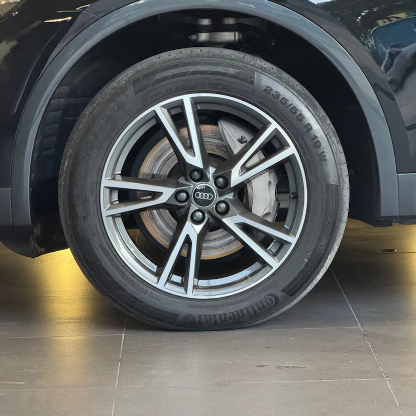 Foto do veículo AUDI Q5 2.0 55 TFSIE PHEV SPORTBACK PERFORMANCE BLACK QUATTRO S TRONIC 2024 18.000 KM 319.990,00