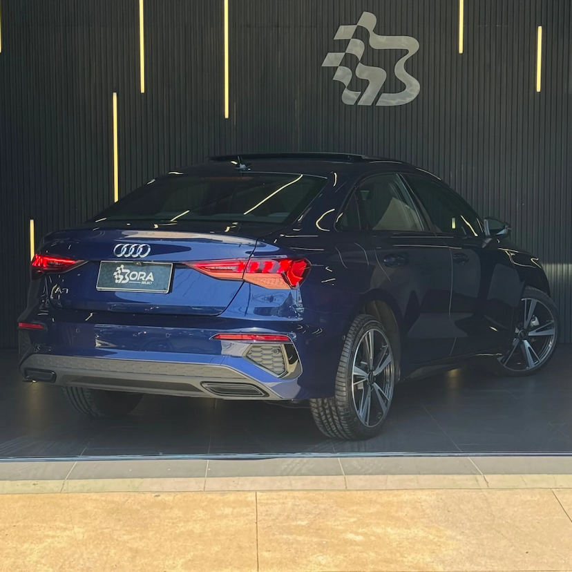 Foto do veículo AUDI A3 2.0 40 TFSI MHEV SEDAN PERFORMANCE BLACK S-TRONIC 2024 3.500 KM 235.990,00