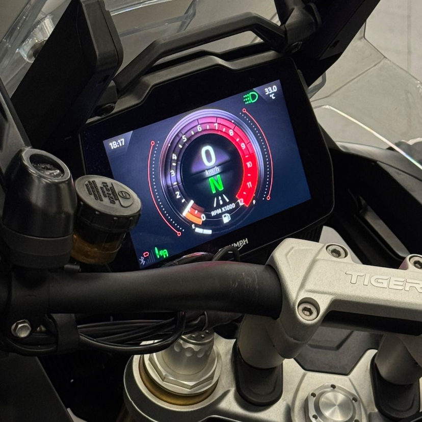 Foto do veículo TRIUMPH TIGER 1200 RALLY EXPLORER 2022 36.000 KM 85.990,00