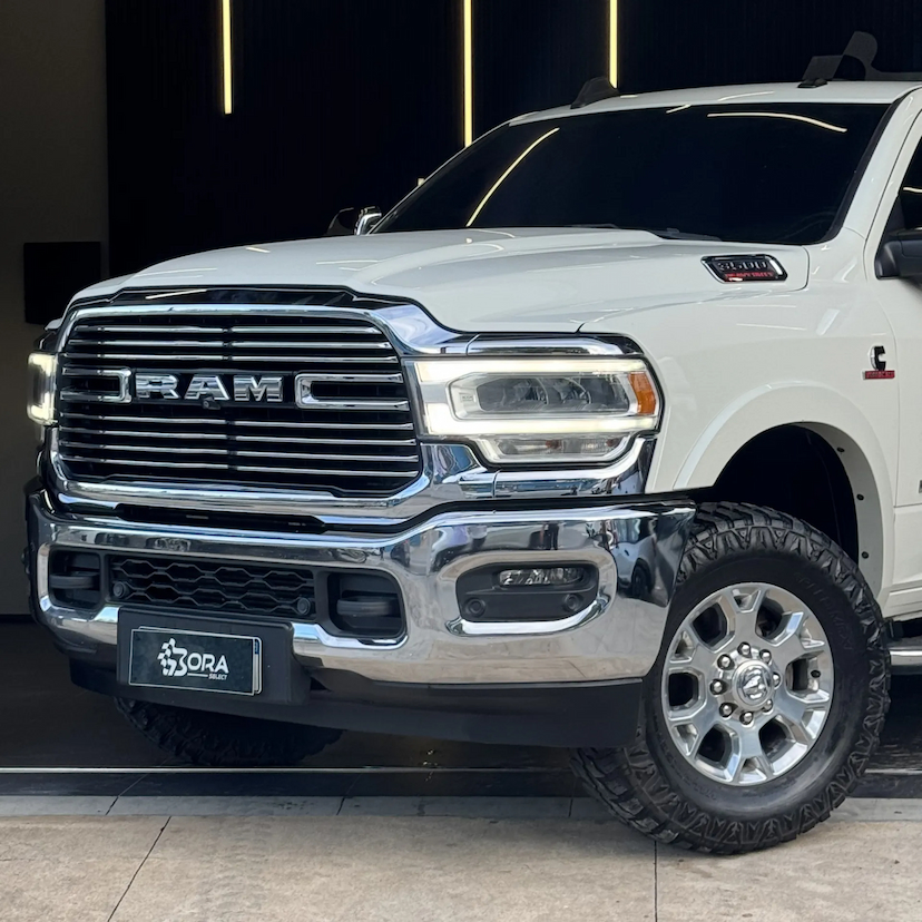 Foto do veículo RAM 3500 6.7 I6 TURBO DIESEL LARAMIE CD 4X4 AUTOMÁTICO 2022 54.000 KM 350.990,00