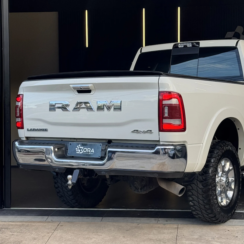 Foto do veículo RAM 3500 6.7 I6 TURBO DIESEL LARAMIE CD 4X4 AUTOMÁTICO 2022 54.000 KM 350.990,00
