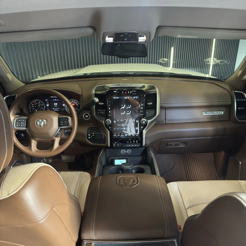 Foto do veículo RAM 3500 6.7 I6 TURBO DIESEL LARAMIE CD 4X4 AUTOMÁTICO 2022 54.000 KM 350.990,00