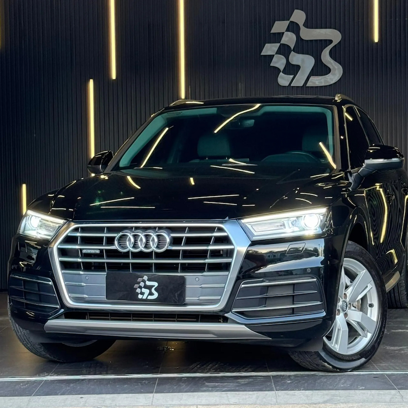 Foto do veículo AUDI Q5 2.0 TFSI GASOLINA AMBIENTE S TRONIC 2018 50.800 KM 134.990,00