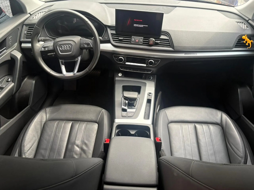 Foto do veículo AUDI Q5 2.0 45 TFSI GASOLINA PRESTIGE QUATTRO S TRONIC 2022 37.370 KM 214.990,00