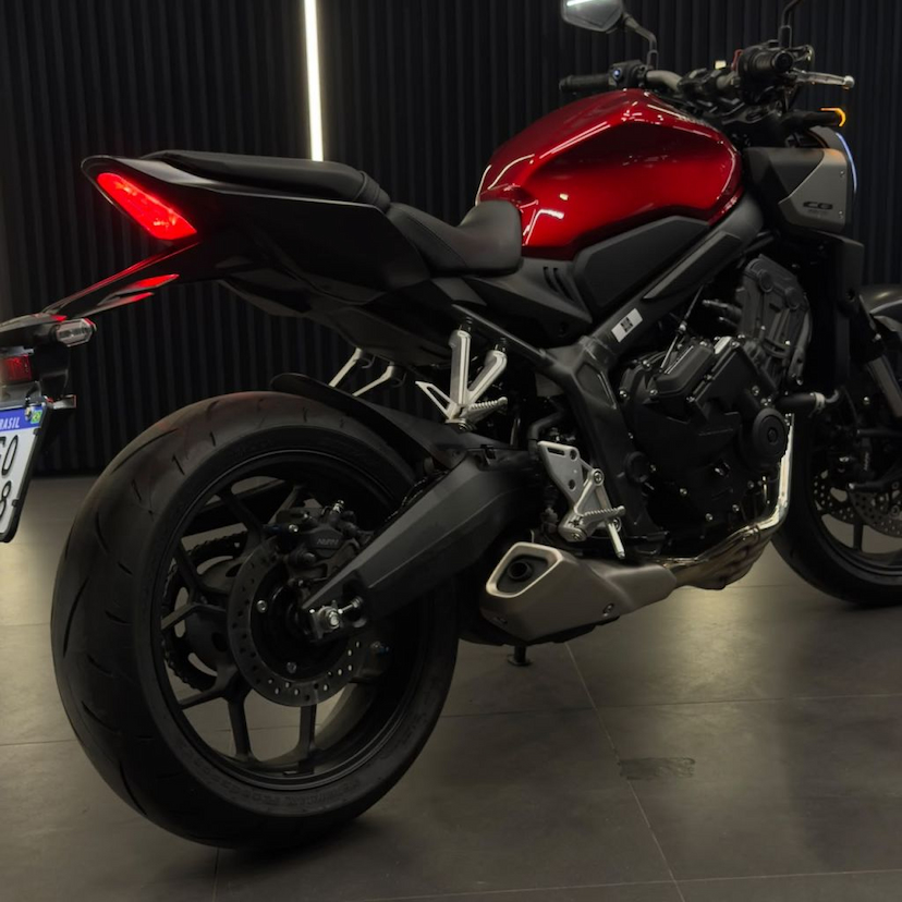 Foto do veículo HONDA CBR 650R ABS 650R E-CLUTCH 2026 0 KM 62.990,00