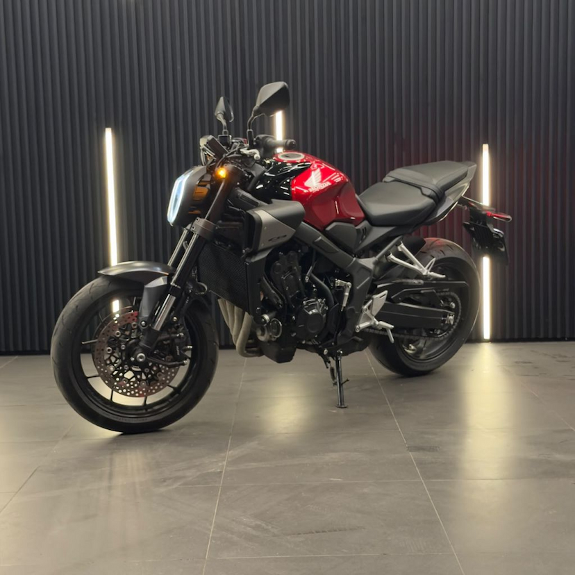 Foto do veículo HONDA CBR 650R ABS 650R E-CLUTCH 2026 0 KM 62.990,00