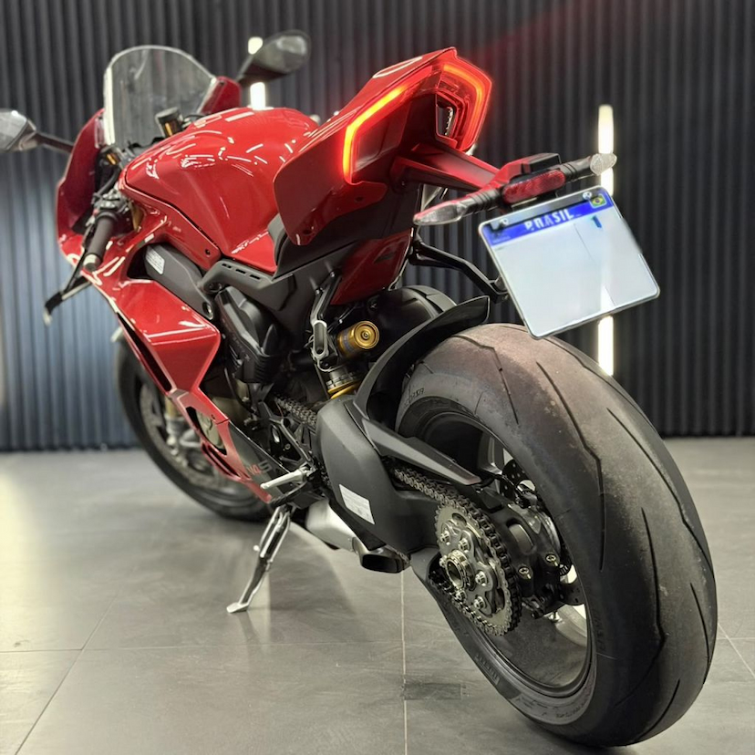 Foto do veículo DUCATI PANIGALE V4 S PANIGALE V4 S 2024 1.402 KM 149.990,00