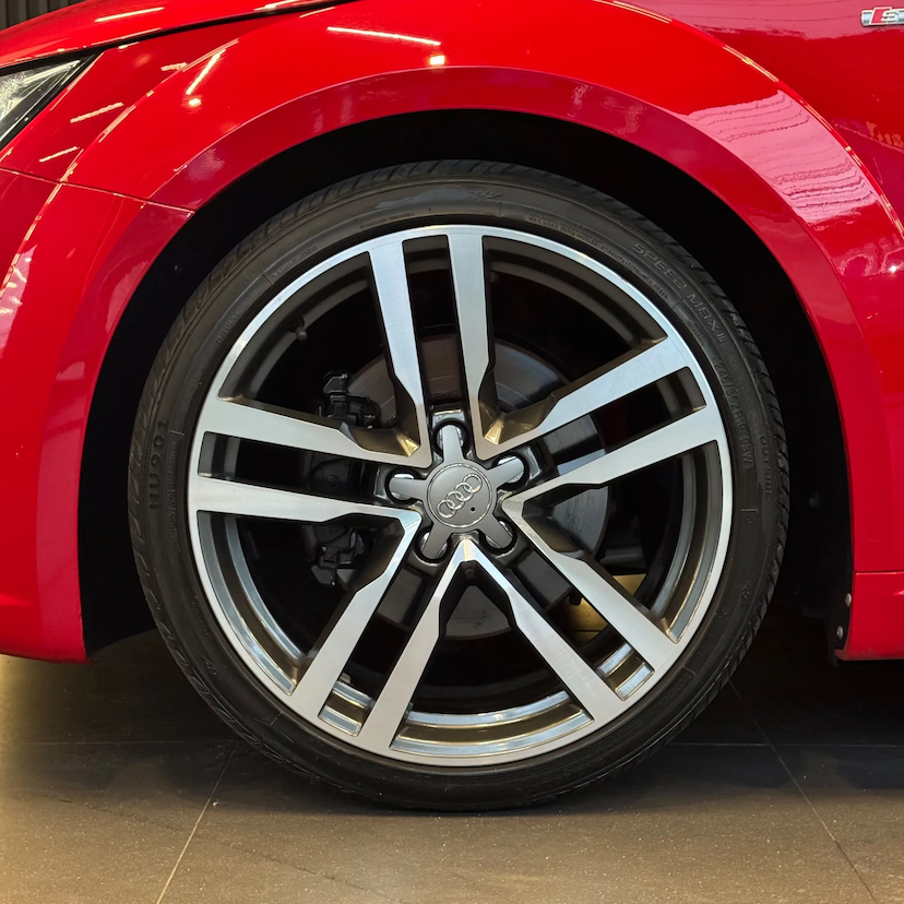 Foto do veículo AUDI TT 2.0 TFSI COUPÉ AMBITION 2P GASOLINA S-TRONIC 2018 33.490 KM 274.990,00