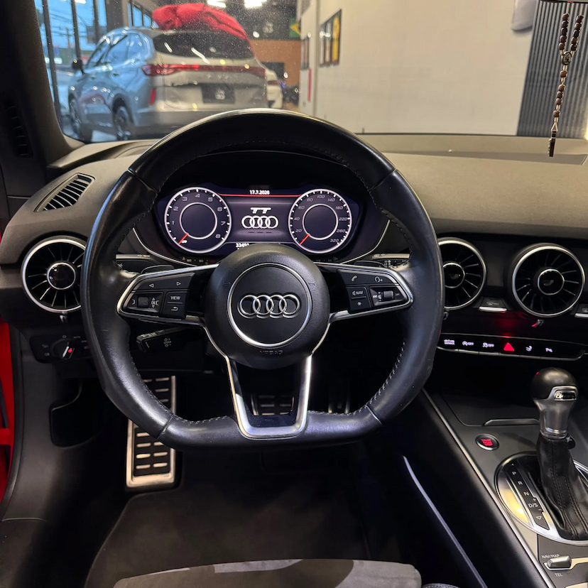 Foto do veículo AUDI TT 2.0 TFSI COUPÉ AMBITION 2P GASOLINA S-TRONIC 2018 33.490 KM 274.990,00