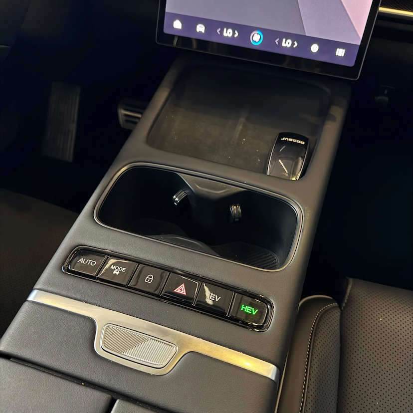 Foto do veículo JAECOO 7 1.5 TGDI PHEV PRESTIGE DHT 2026 8.452 KM 224.990,00