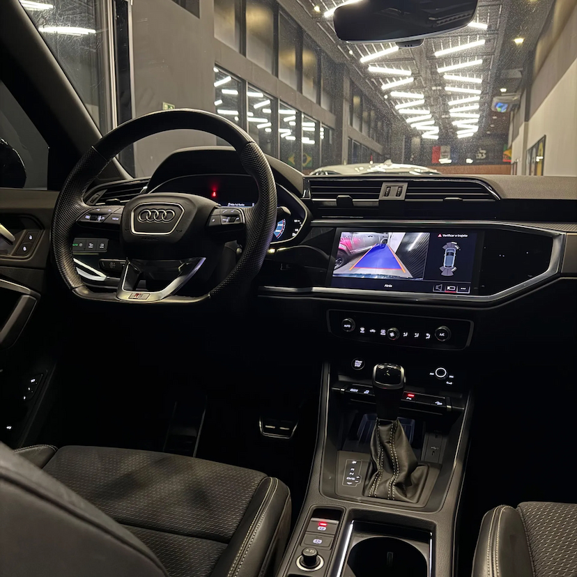 Foto do veículo AUDI Q3 2.0 40 TFSI GASOLINA SPORTBACK PERFORMANCE QUATTRO TIPTRONIC 2024 24.331 KM 211.990,00