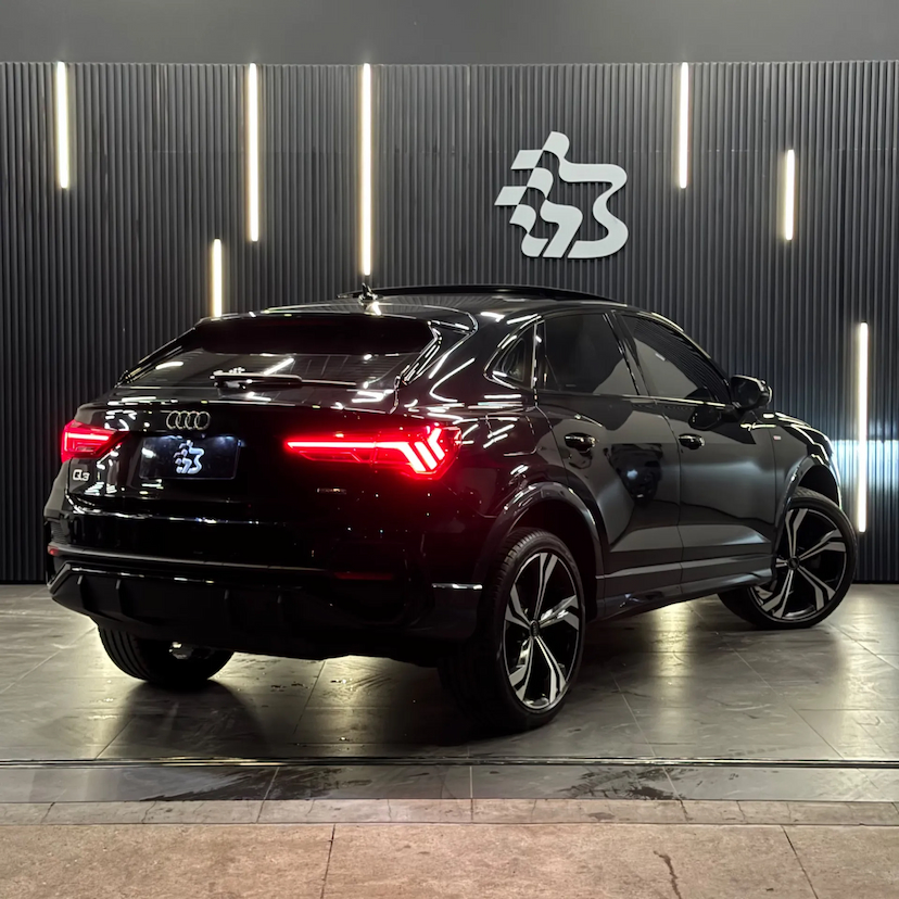 Foto do veículo AUDI Q3 2.0 40 TFSI GASOLINA SPORTBACK PERFORMANCE QUATTRO TIPTRONIC 2024 24.331 KM 211.990,00