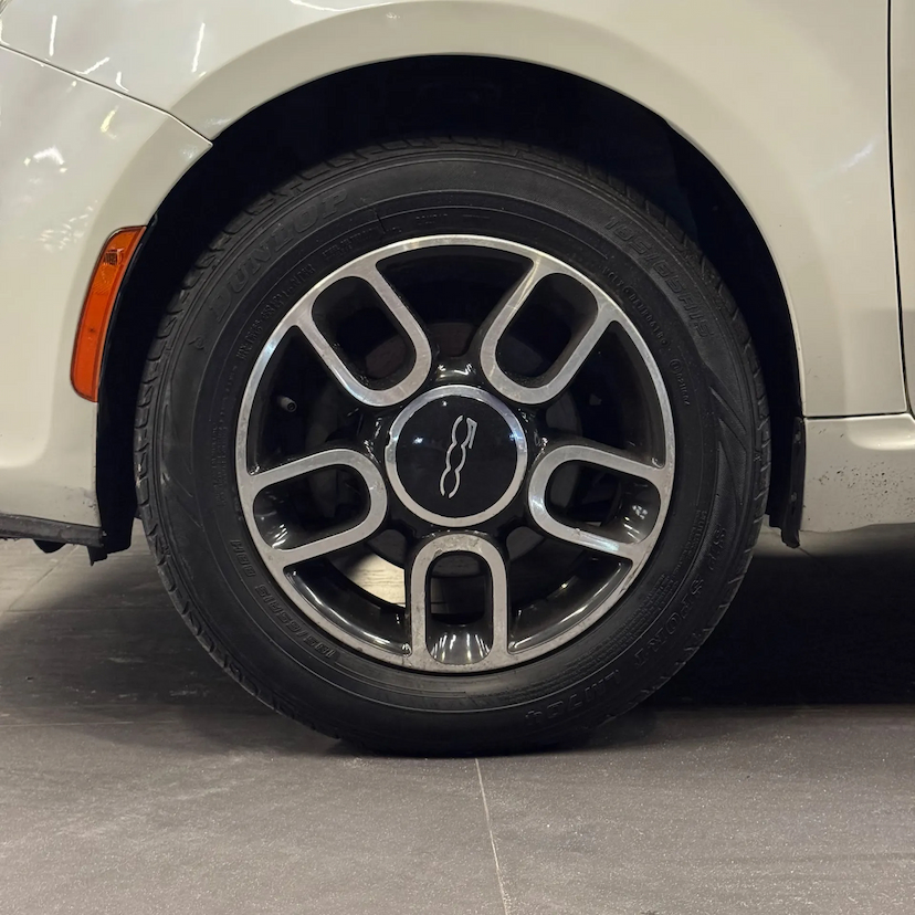 Foto do veículo FIAT 500 1.4 CULT 8V FLEX 2P AUTOMATIZADO 2012 119.555 KM 46.990,00