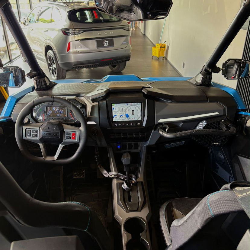 Foto do veículo POLARIS RZR PRO XP 4 1000 ULTIMATE RZR PRO S ULTIMATE 2026 1.400 KM 273.990,00