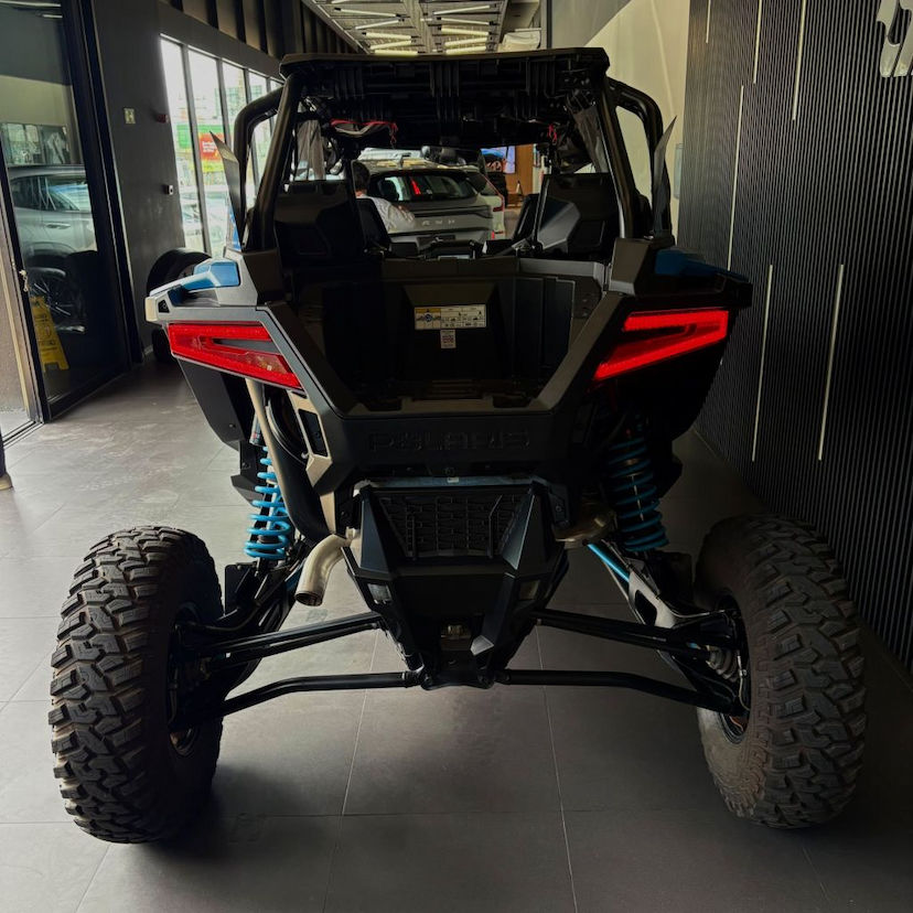 Foto do veículo POLARIS RZR PRO XP 4 1000 ULTIMATE RZR PRO S ULTIMATE 2026 1.400 KM 273.990,00
