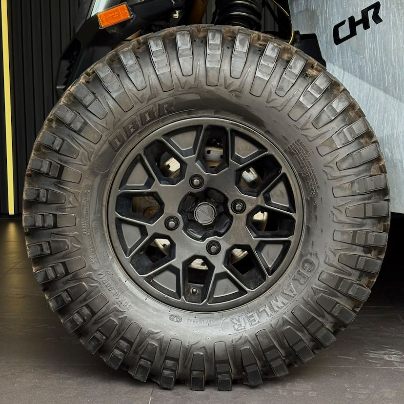 Foto do veículo CAN-AM MAVERICK X3 MAX XRS TURBO MAVERICK X3 MAX XRS TURBO 2018 4.000 KM 109.990,00